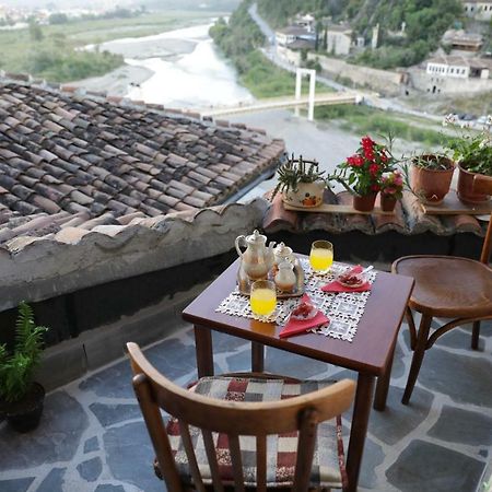 Guest House Mikel Berat Luaran gambar