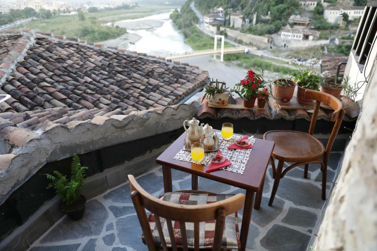 Guest House Mikel Berat Luaran gambar