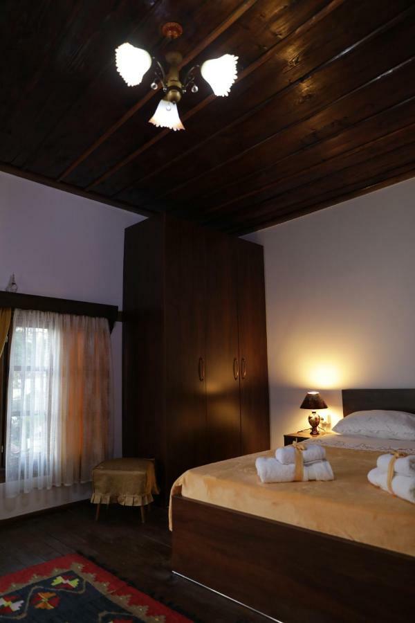 Guest House Mikel Berat Luaran gambar